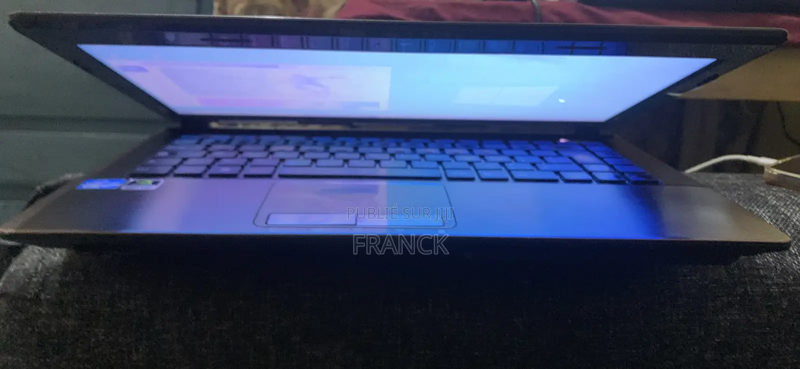 Ordinateur portable Asus A42DE 8GB Intel Core i3 SSD 500GB