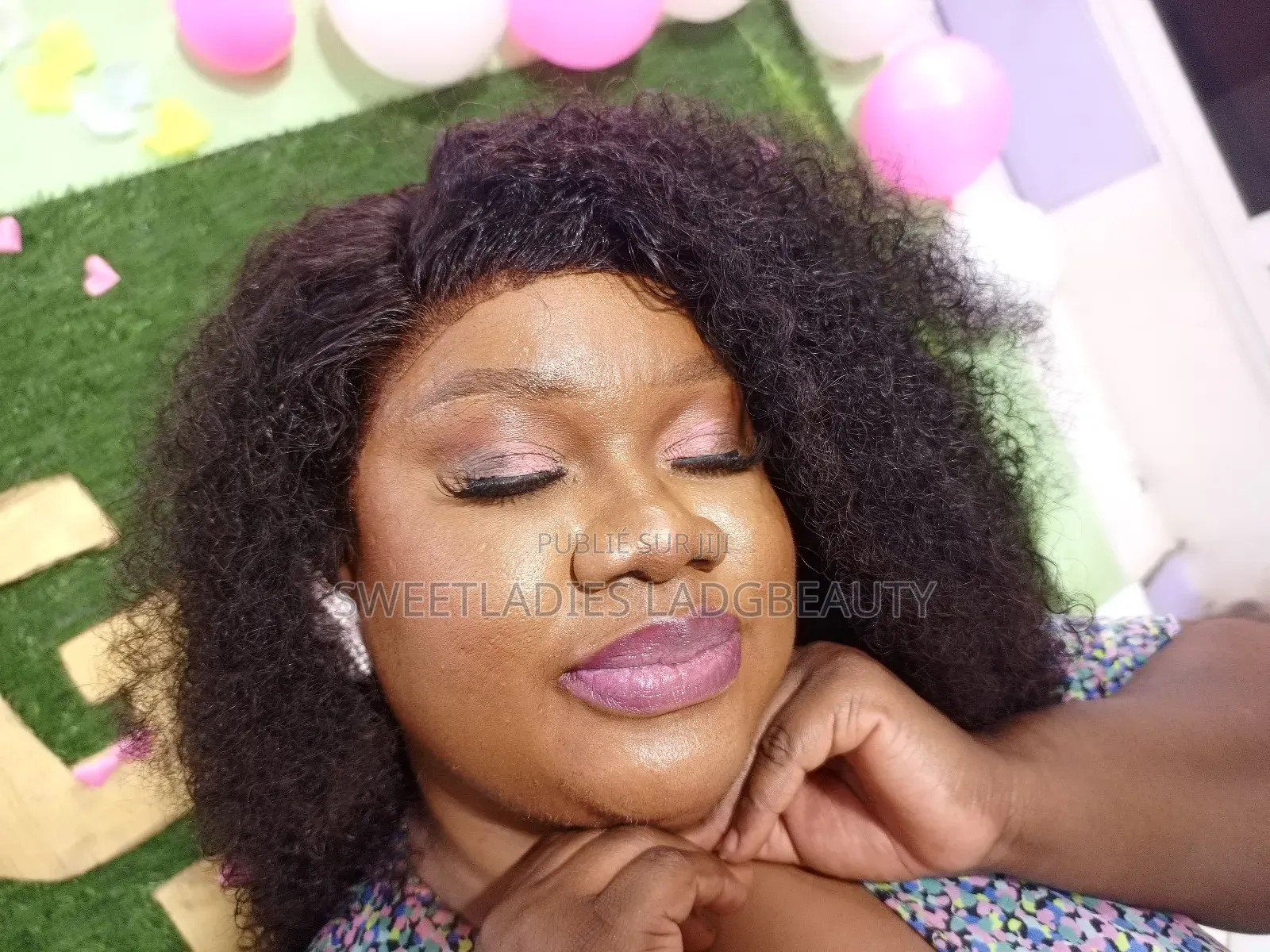 Votre Jour Spécial Mérite Un Maquillage Étoilé Haut Standing