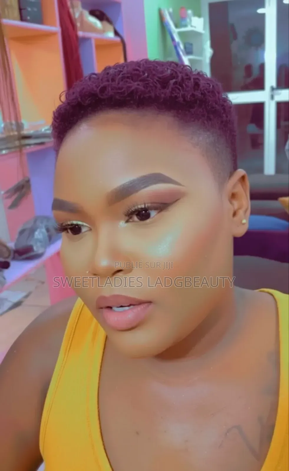 Votre Jour Spécial Mérite Un Maquillage Étoilé Haut Standing