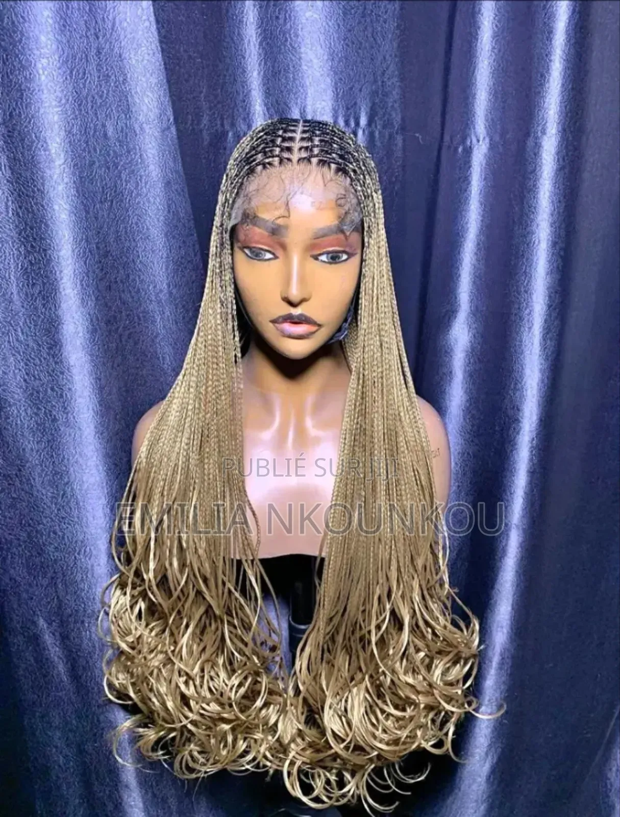 Perruque Longue Ondulée Très Chic