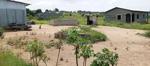 Urgent Pointe-Noire Parcelle À Vendre À Tchibala Entre l'Arrê