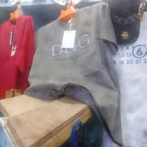 T-Shirts Toutes Les Marques