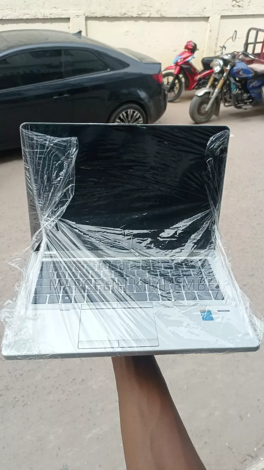 Nouveau Ordinateur portable HP 15S 8GB Intel Core i7 SSD 500GB