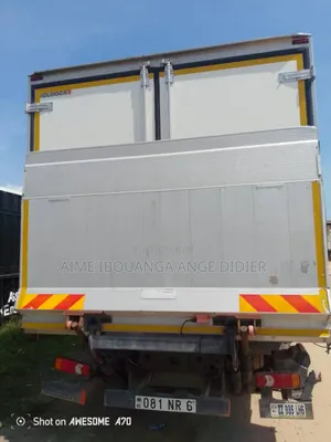 Iveco Quotidien 2021 Blanc