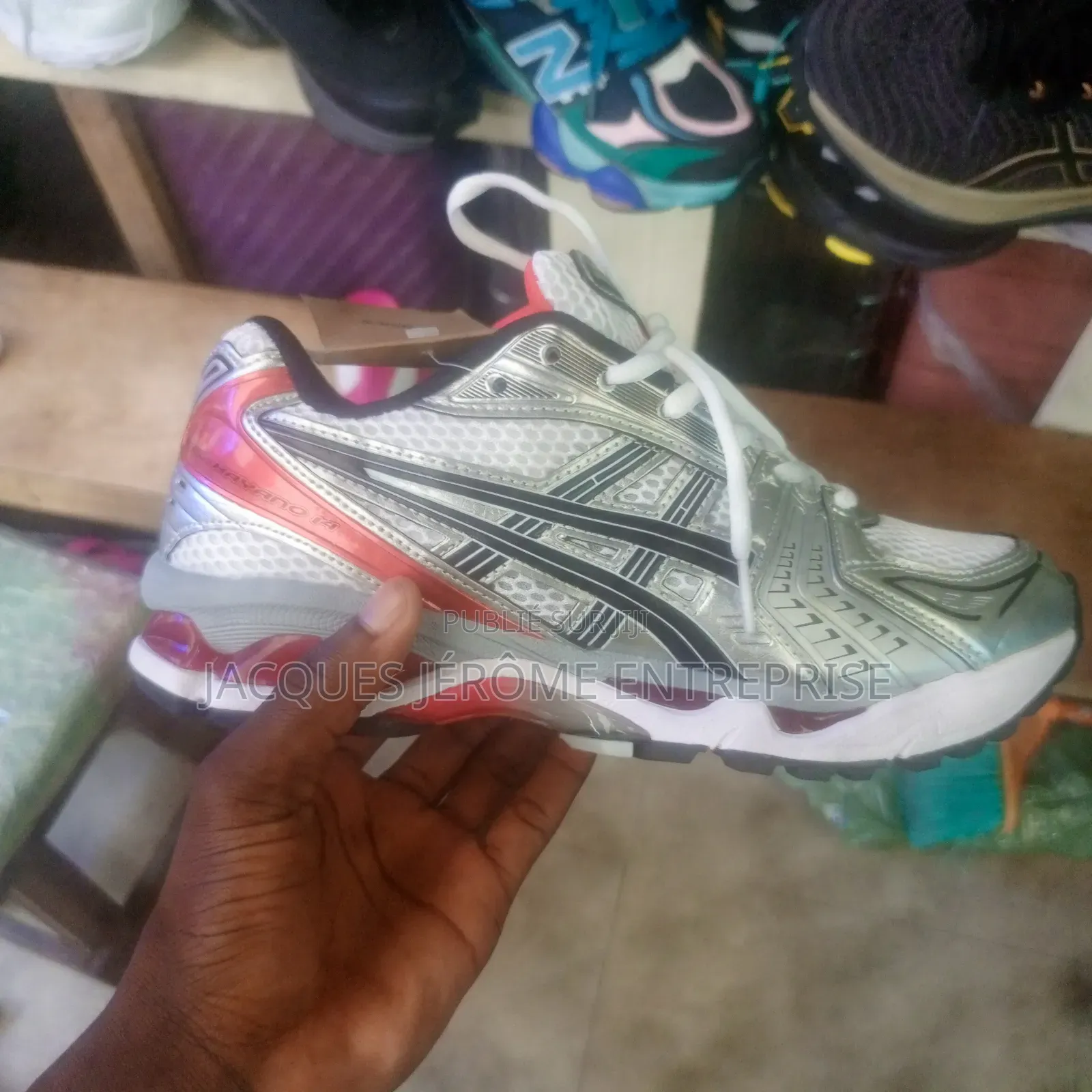 l'Asics Gel Kayano 14