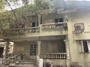 Parcelle De 1003 M Carrés Située Au Plateau-Ville