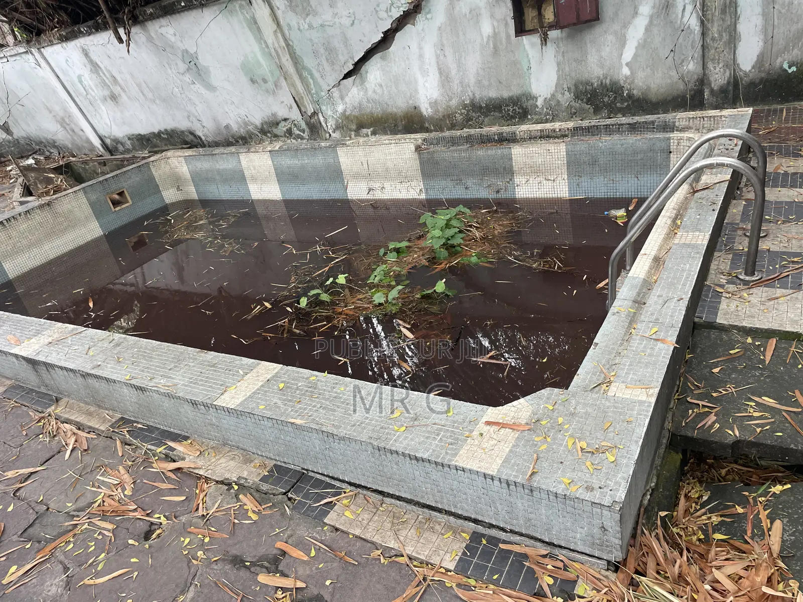 Parcelle De 1003 M Carrés Située Au Plateau-Ville