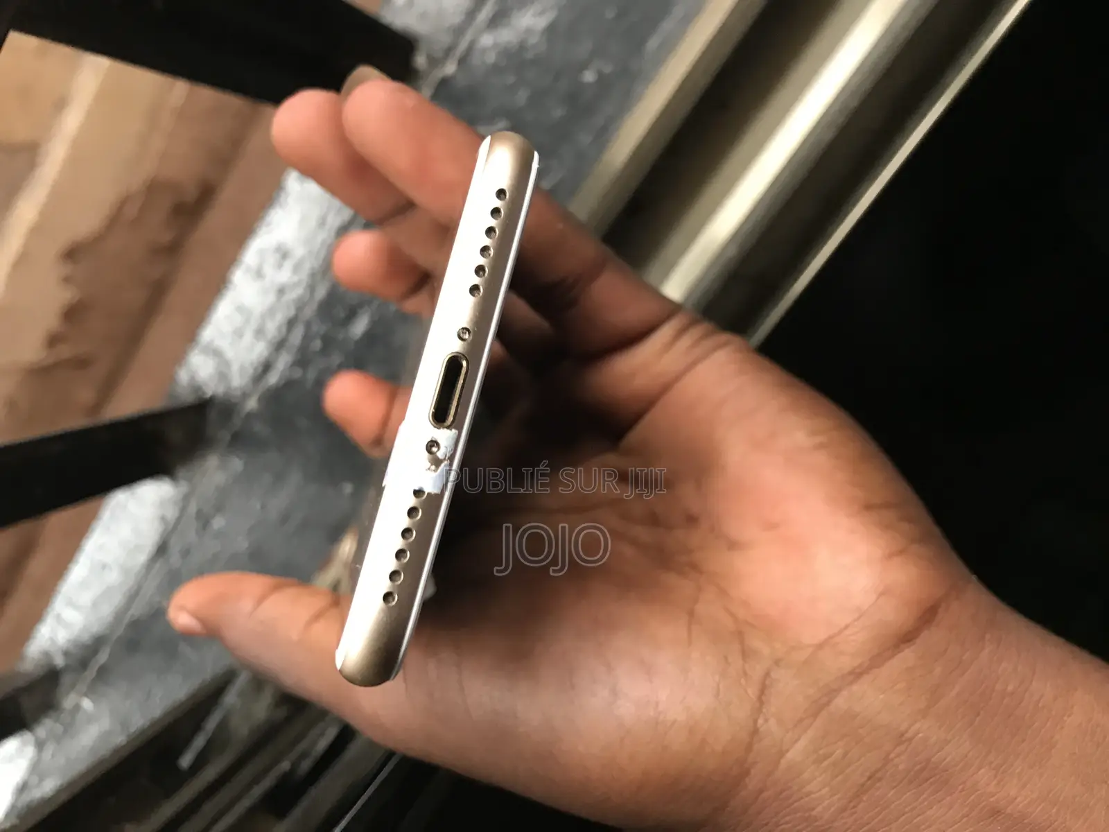 Nouveau Apple iPhone 7 32 GB Argenté