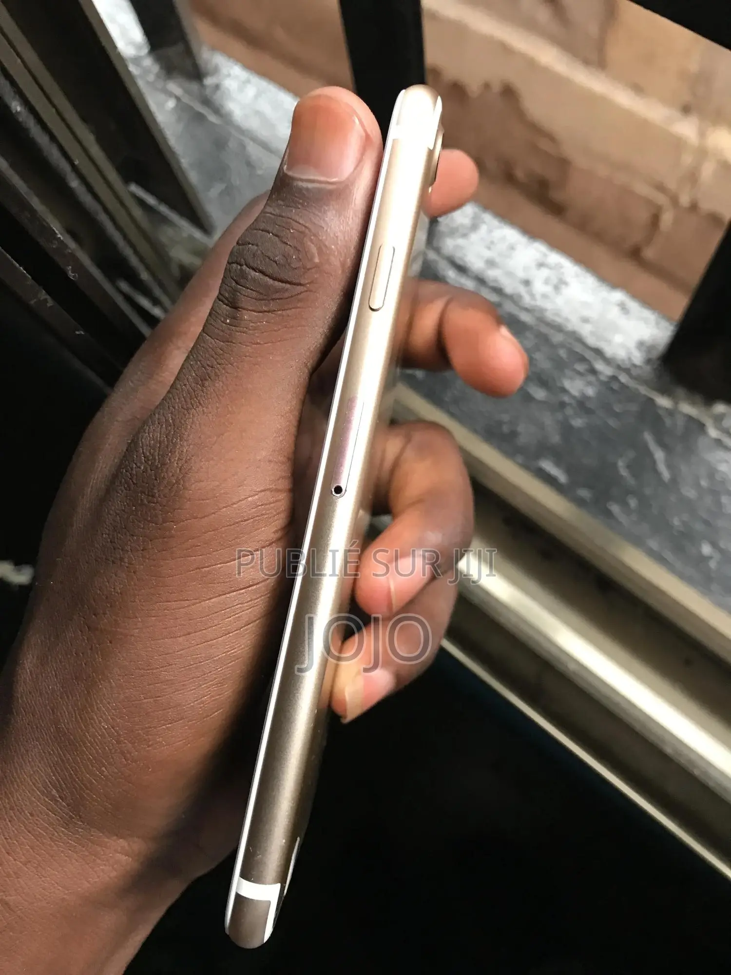 Nouveau Apple iPhone 7 32 GB Argenté