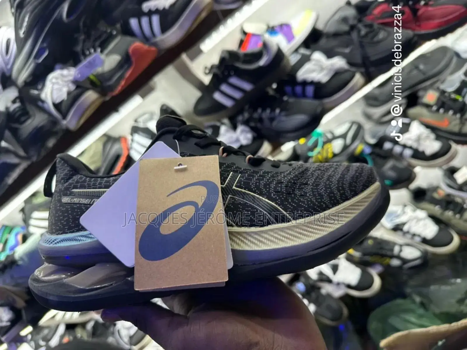 l'Asics Gel Kinsei Max