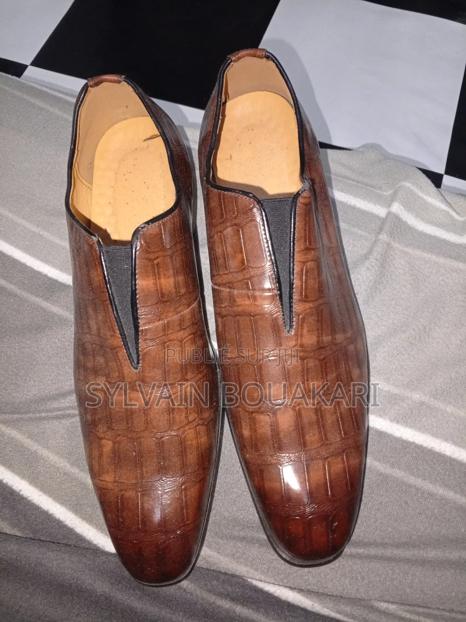 Chaussure Neuve À Vendre