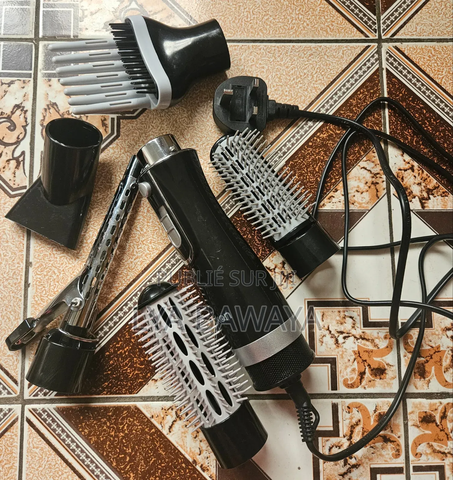 Appareils a Cheveux