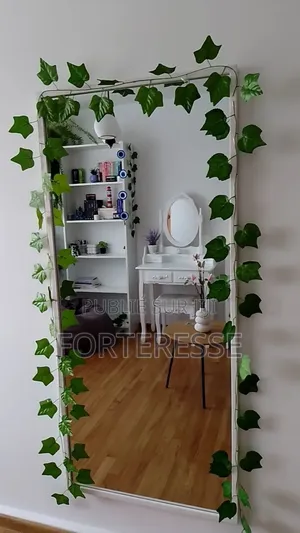 Lierre De Fleurs Vertes