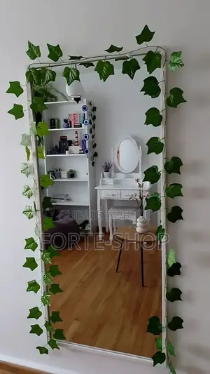 Lierre De Fleurs Vertes