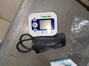 Tensiomètre Électronique Automatique (Modèle De Bras).