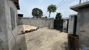 2chbre Maison dans Parcelle, Ouenzé à Vendre