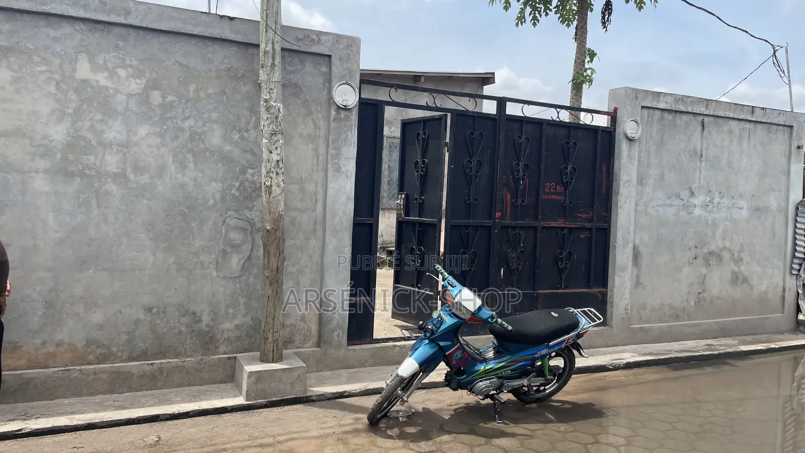 2chbre Maison dans Parcelle, Ouenzé à Vendre