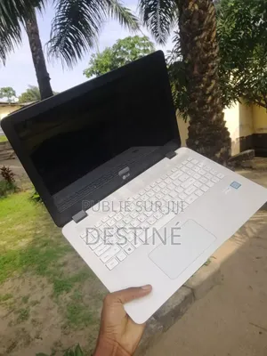 Ordinateur portable LG Gram 15.6 8GB Intel Core i5 SSD 128GB