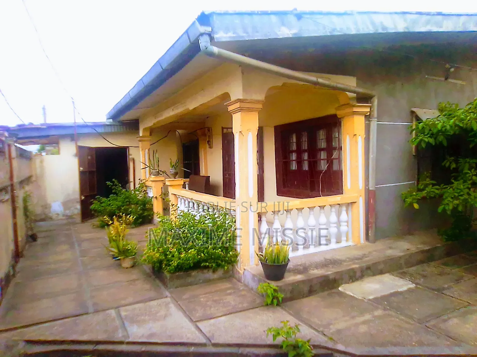 4chbre Maison dans Parcelle+Maison, Mongo-Mpoukou à Vendre