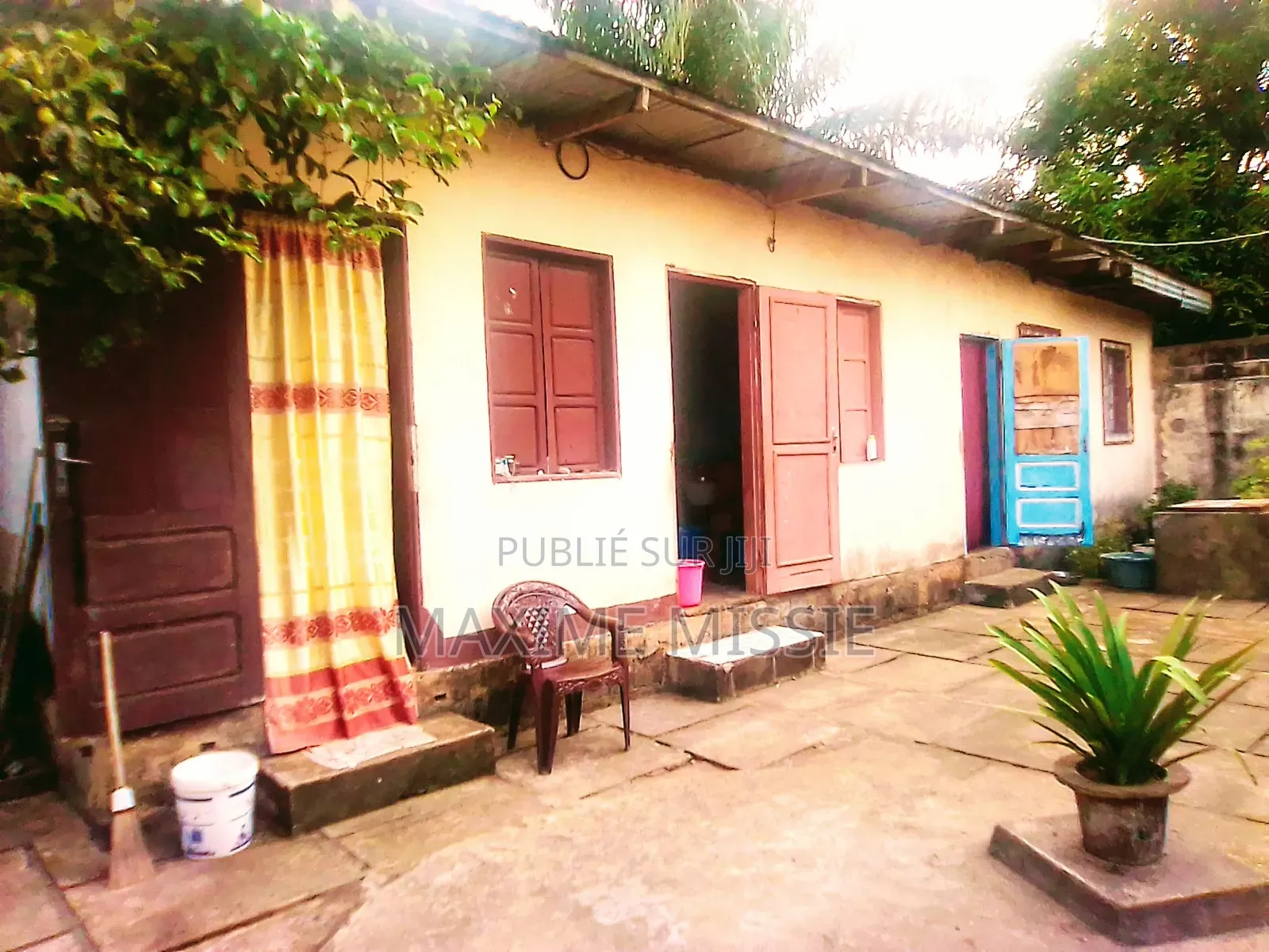 4chbre Maison dans Parcelle+Maison, Mongo-Mpoukou à Vendre