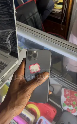 Apple iPhone 11 Pro 64 GB Noir