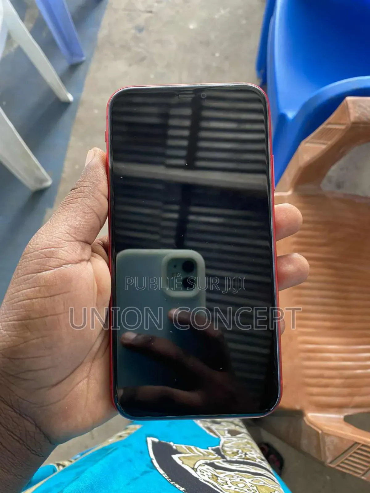 Nouveau Apple iPhone 11 64 GB Rouge