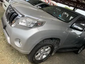 Toyota Land Cruiser Prado 2.8 D-4D 2015 Beige