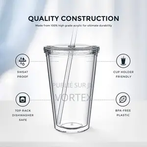 Gobelet Avec Paille Et Couvercle