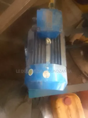 Moteur À Induction Triphasé