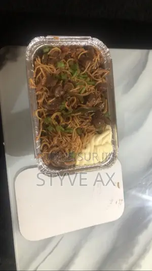 3 Crêpes À La Viande Hachée, Poulet Mayo + Bananes À 2500