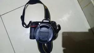 Appareil Photo À Vendre À Bon Prix Encore Neuf 450000