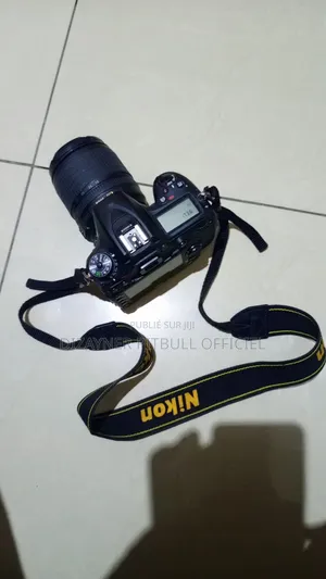 Appareil Photo À Vendre À Bon Prix Encore Neuf 450000