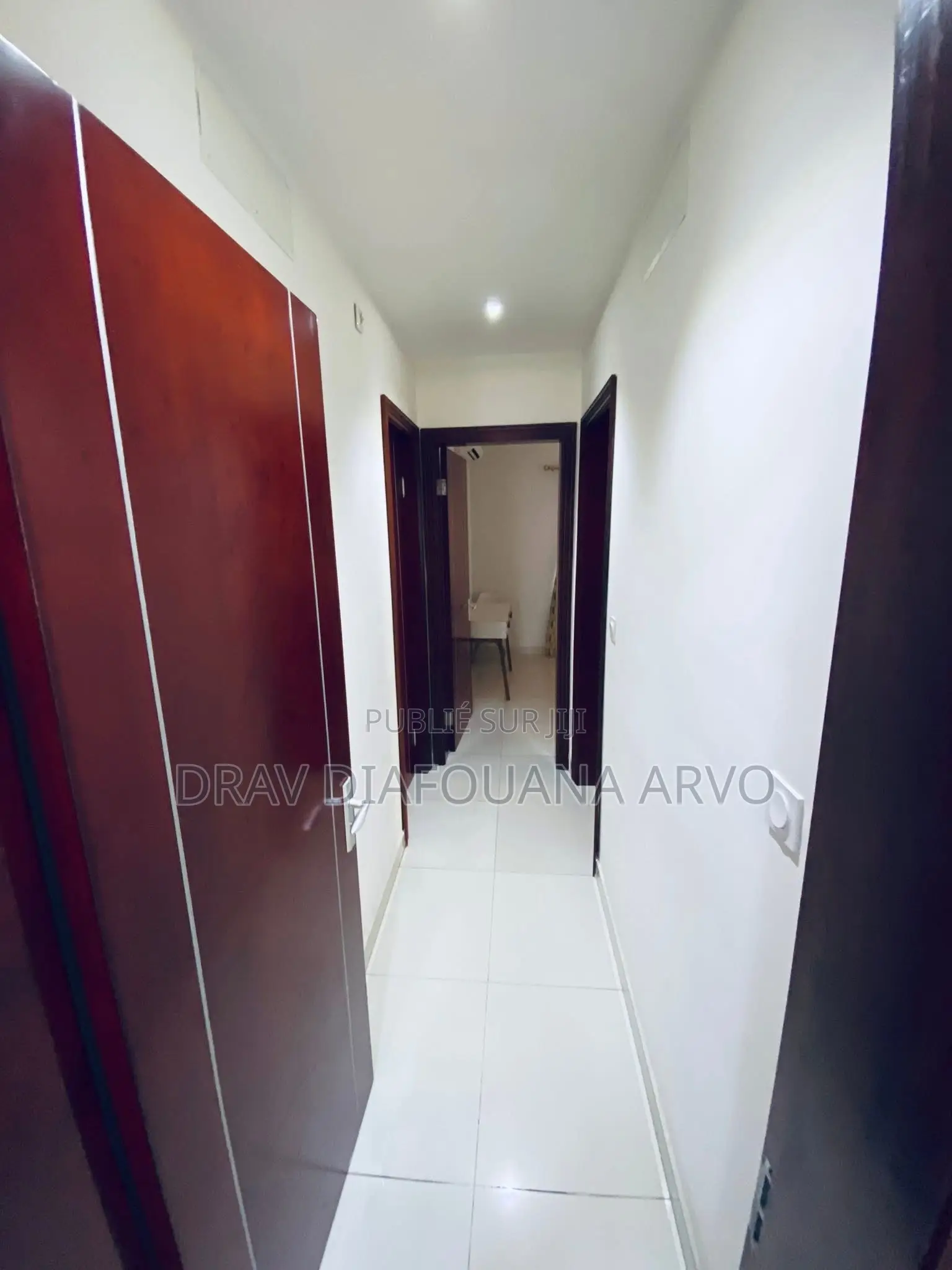 Furnished 2chbre Duplex dans Appartement Meublée, Lumumba à Louer