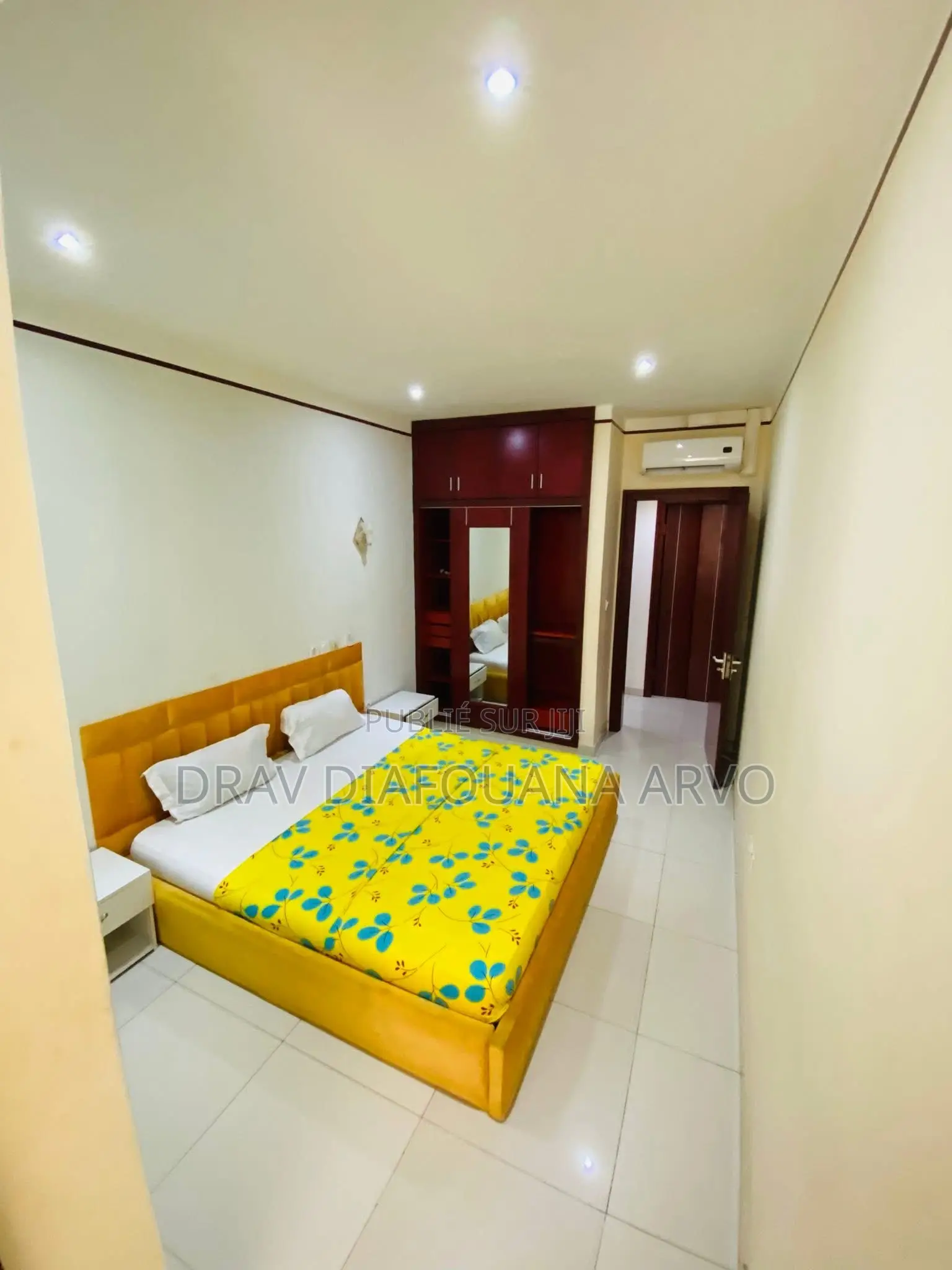 Furnished 2chbre Duplex dans Appartement Meublée, Lumumba à Louer