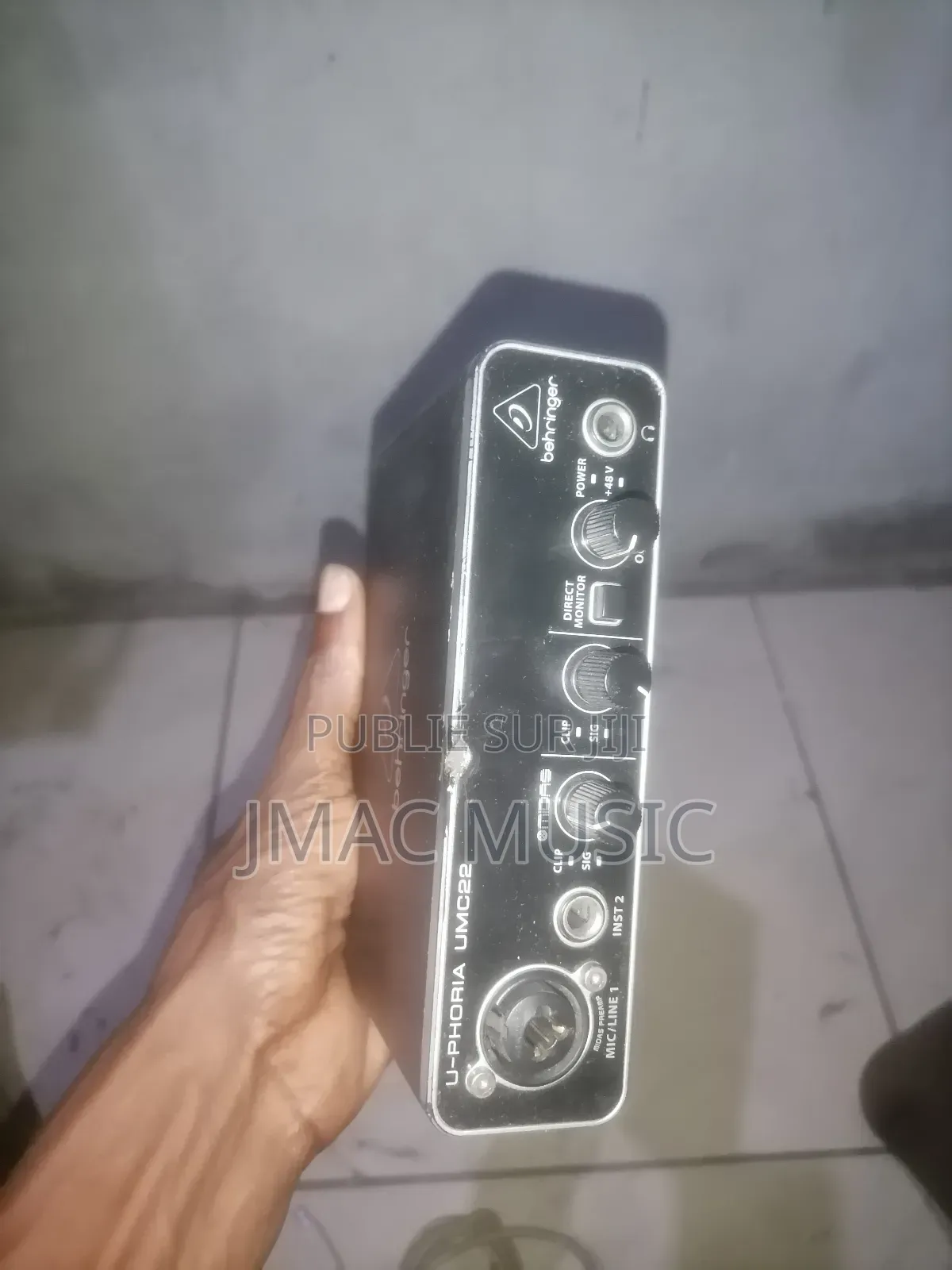 Carte Sons Behringer Solo