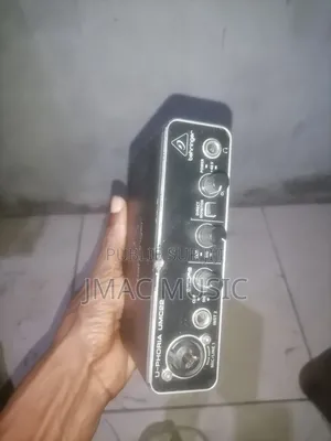 Carte Sons Behringer Solo