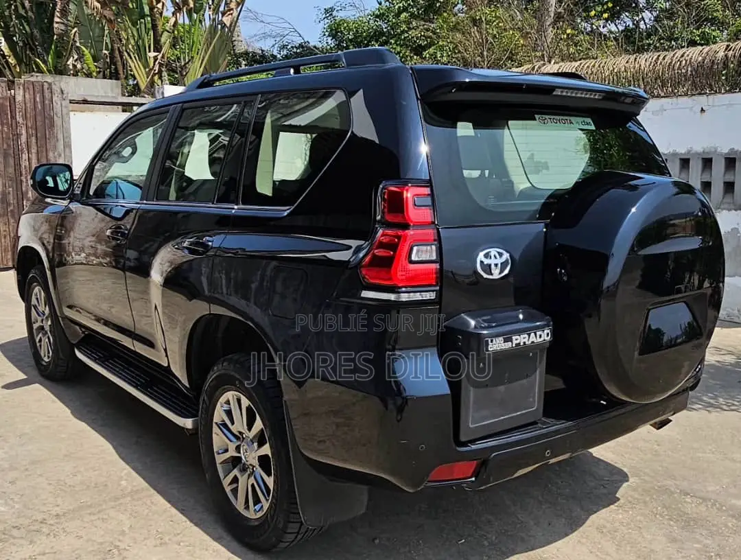 Toyota Land Cruiser Prado 2.8 2021 Noir