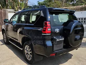 Toyota Land Cruiser Prado 2.8 2021 Noir