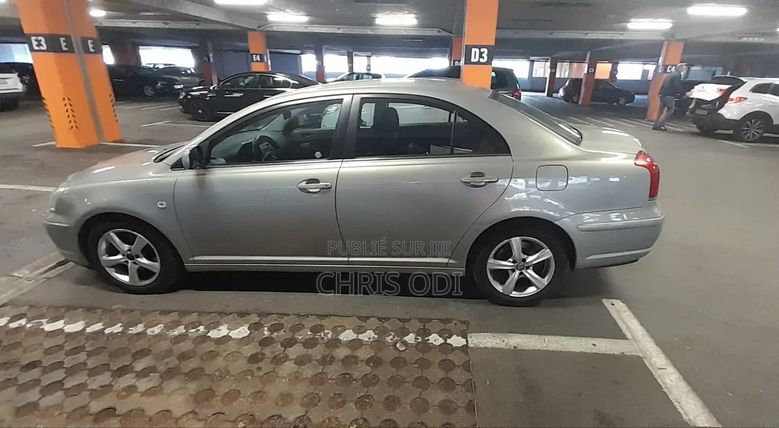 Toyota Avensis 2003 Beige