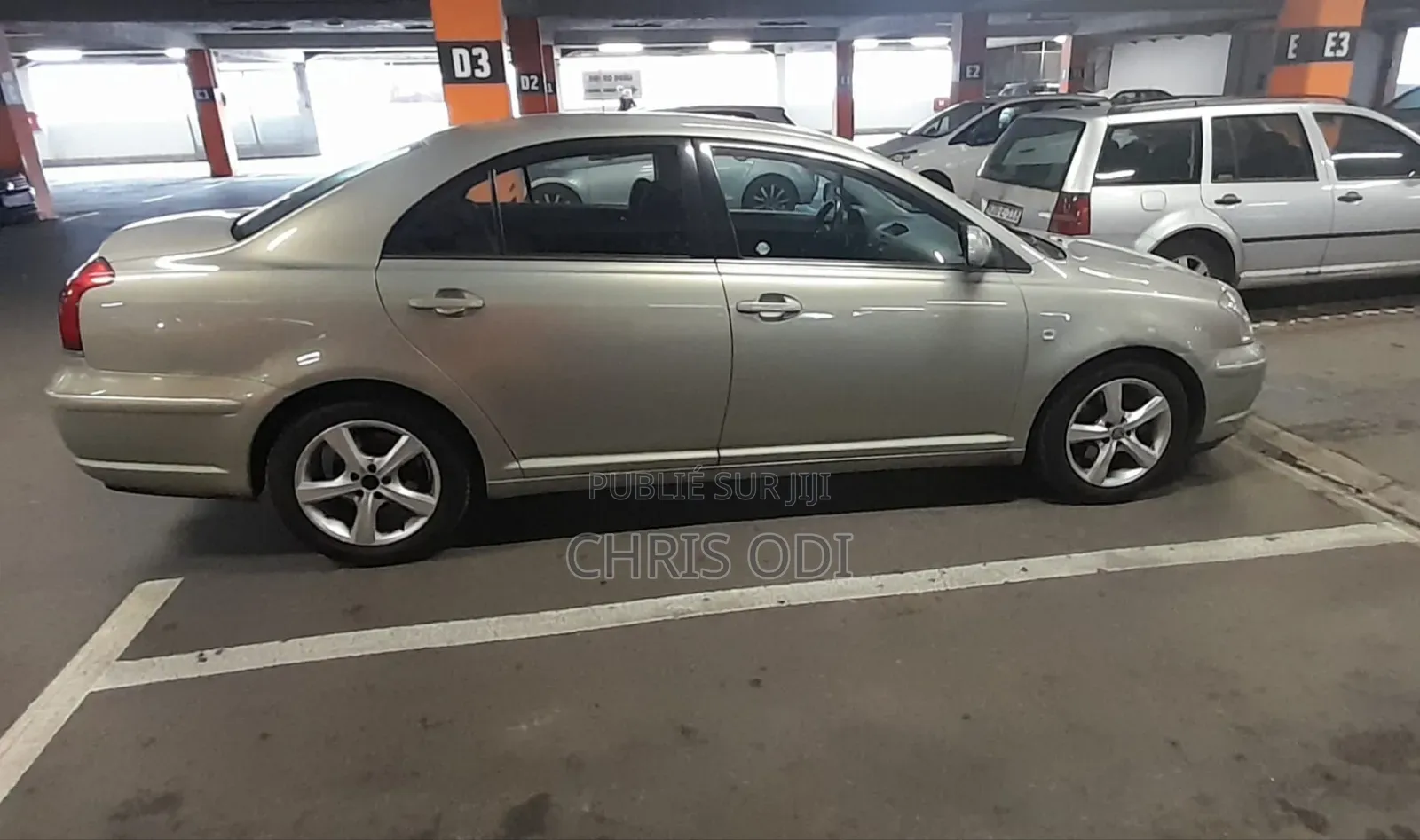 Toyota Avensis 2003 Beige