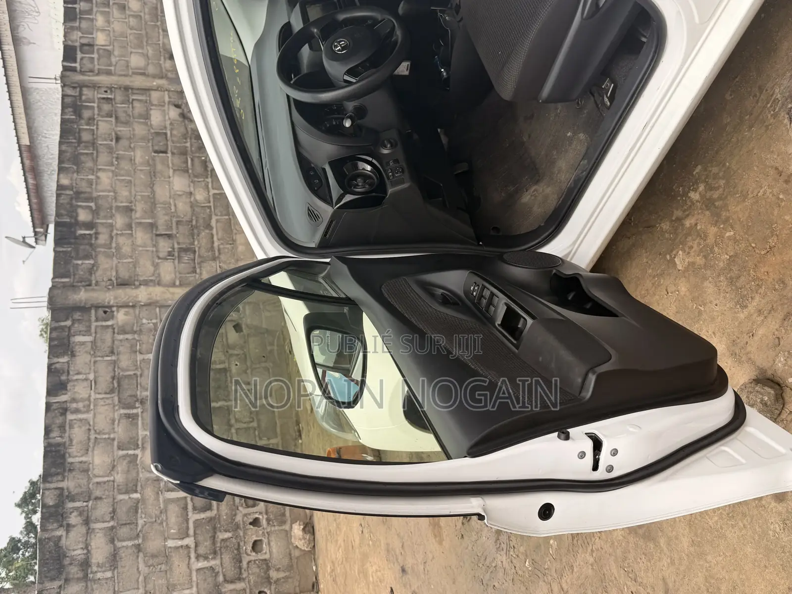 Toyota Vitz 2019 Blanc