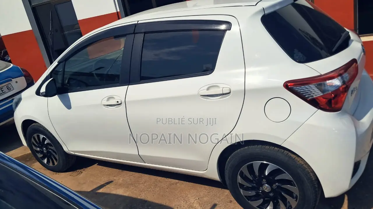 Toyota Vitz 2019 Blanc