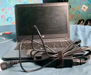 Ordinateur portable HP 14-ep0063 8GB Intel Core i5 SSHD (Hybrid) 1T