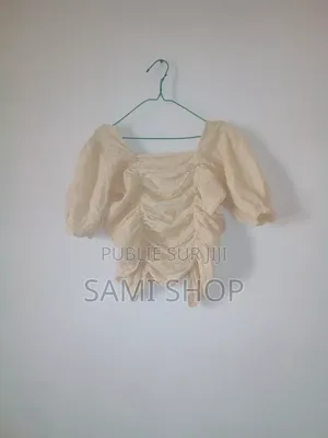 Magnifique Haut Crème Texturé-Manches Bouffantes-Taille Unique Xs