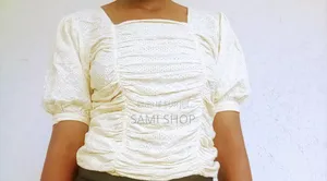 Magnifique Haut Crème Texturé-Manches Bouffantes-Taille Unique Xs