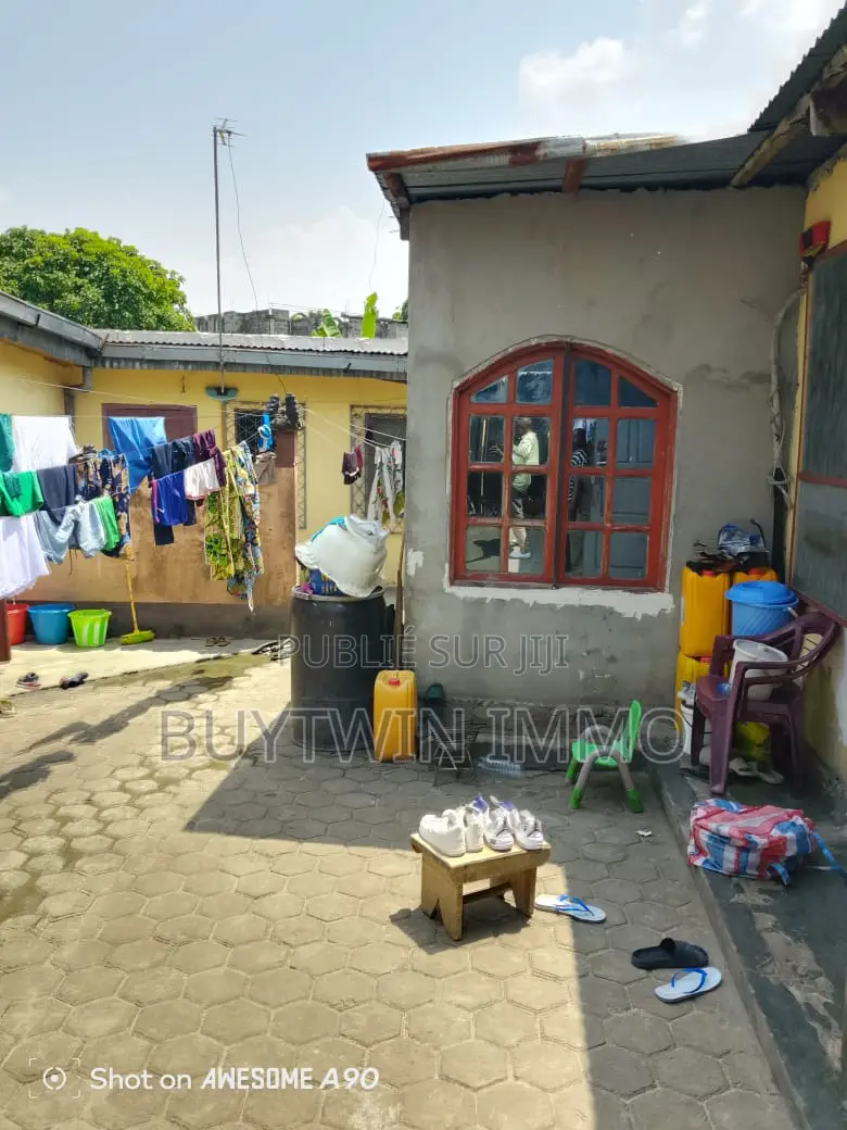 4chbre Maison dans Maison, Djambala à Vendre