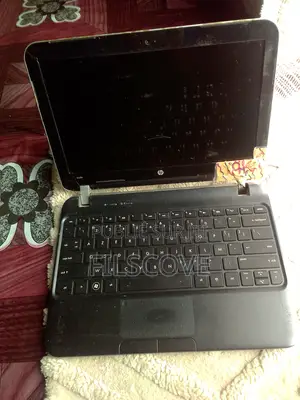 Ordinateur portable HP 14-ep0063 6GB AMD Ryzen 9 SSHD (Hybrid) 500GB