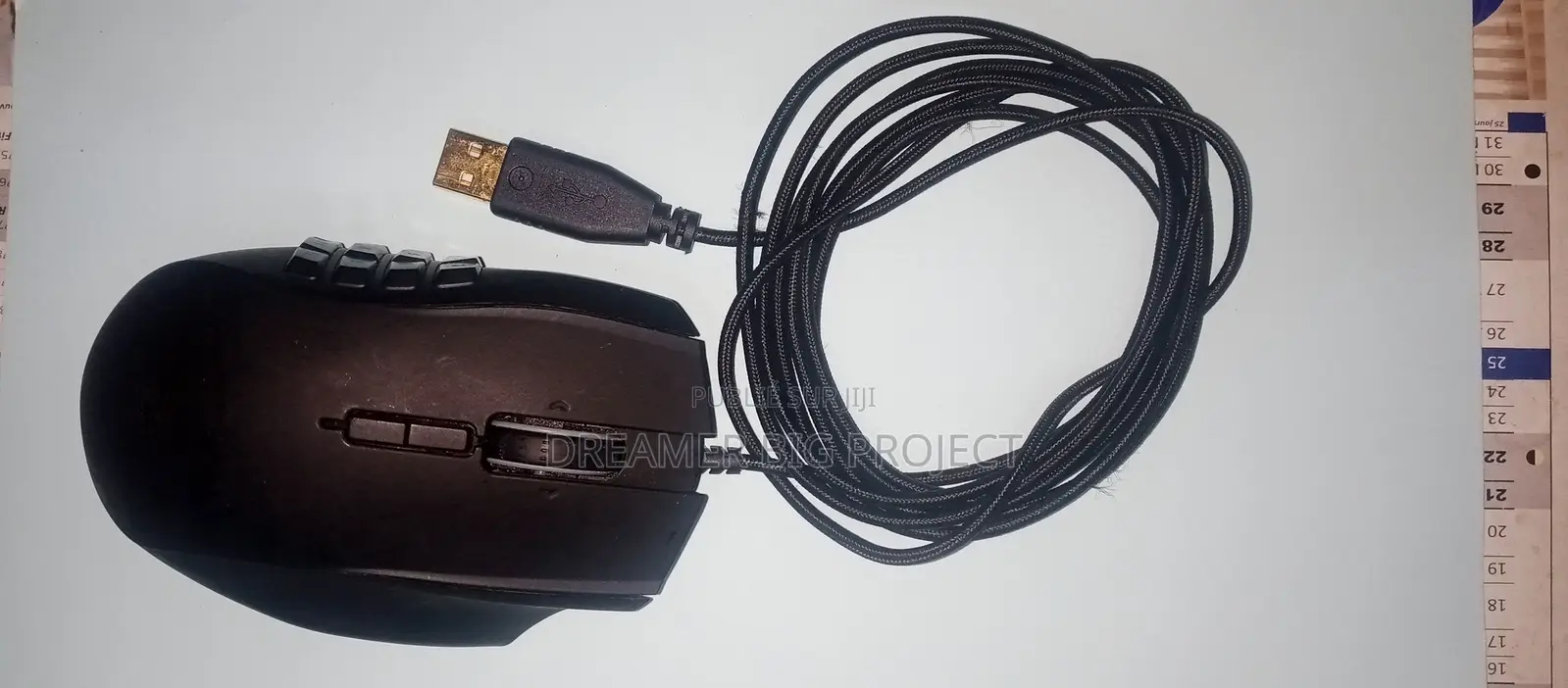 Souris 12 Boutons Pro – Graphisme & Streaming