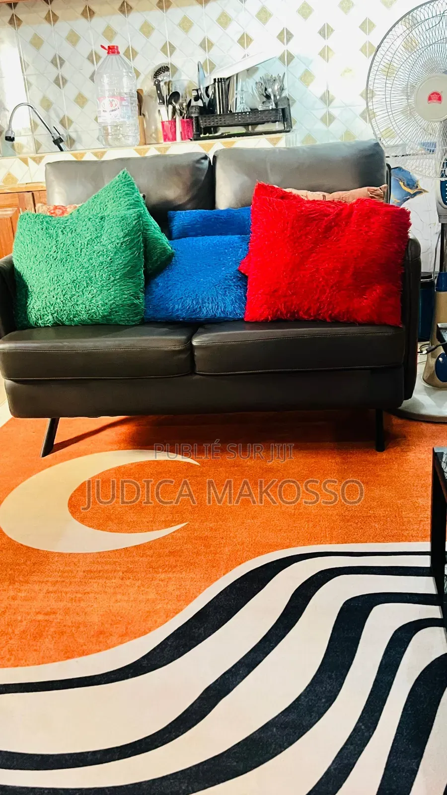 Un Salon De Fauteuil Ultra Cuir