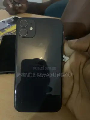 Apple iPhone 11 64 GB Noir
